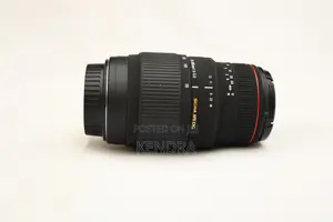 Sigma 70-300mm Macro (Canon)
