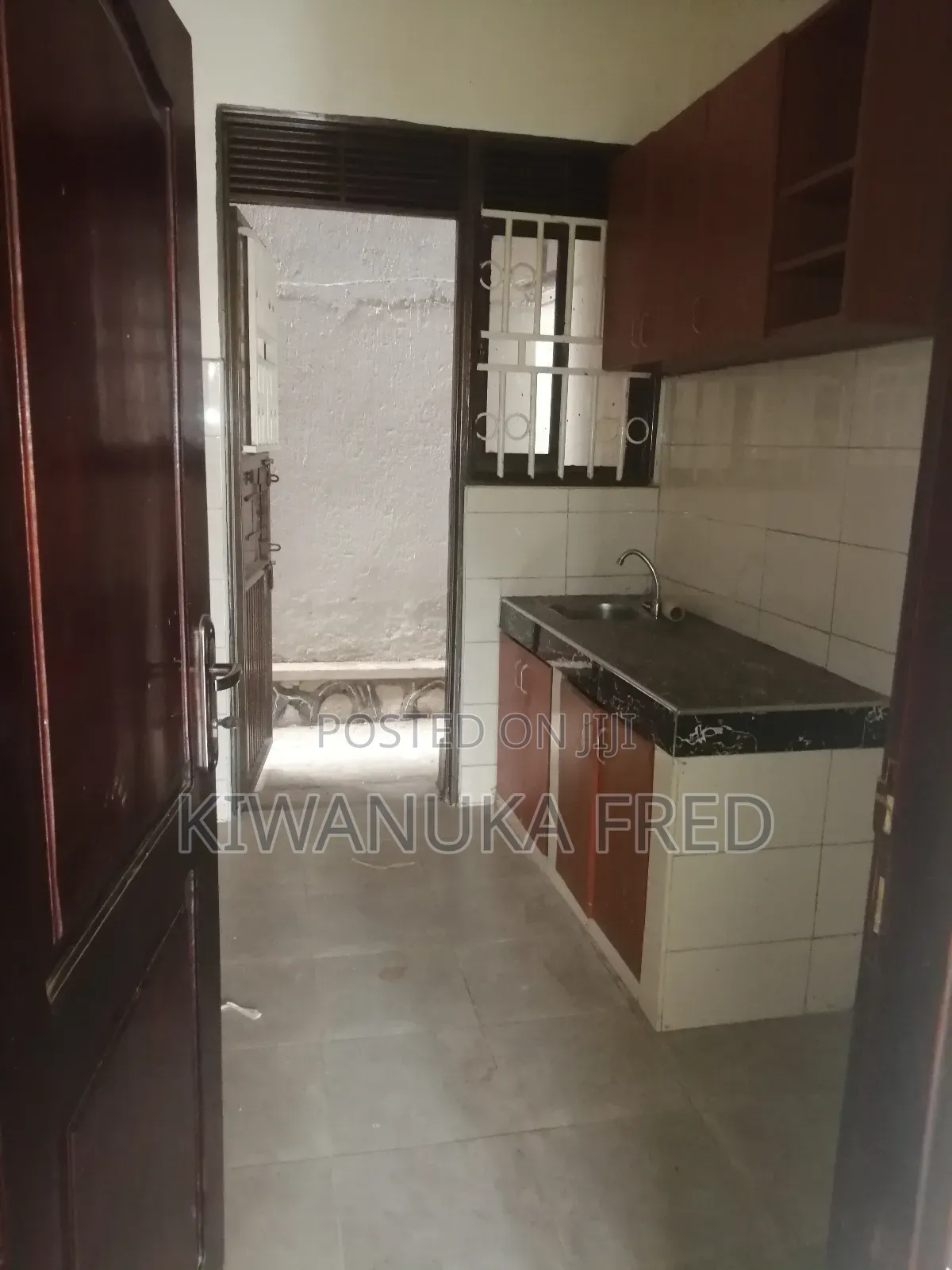 2bdrm Apartment in Next To Former, Goma for rent