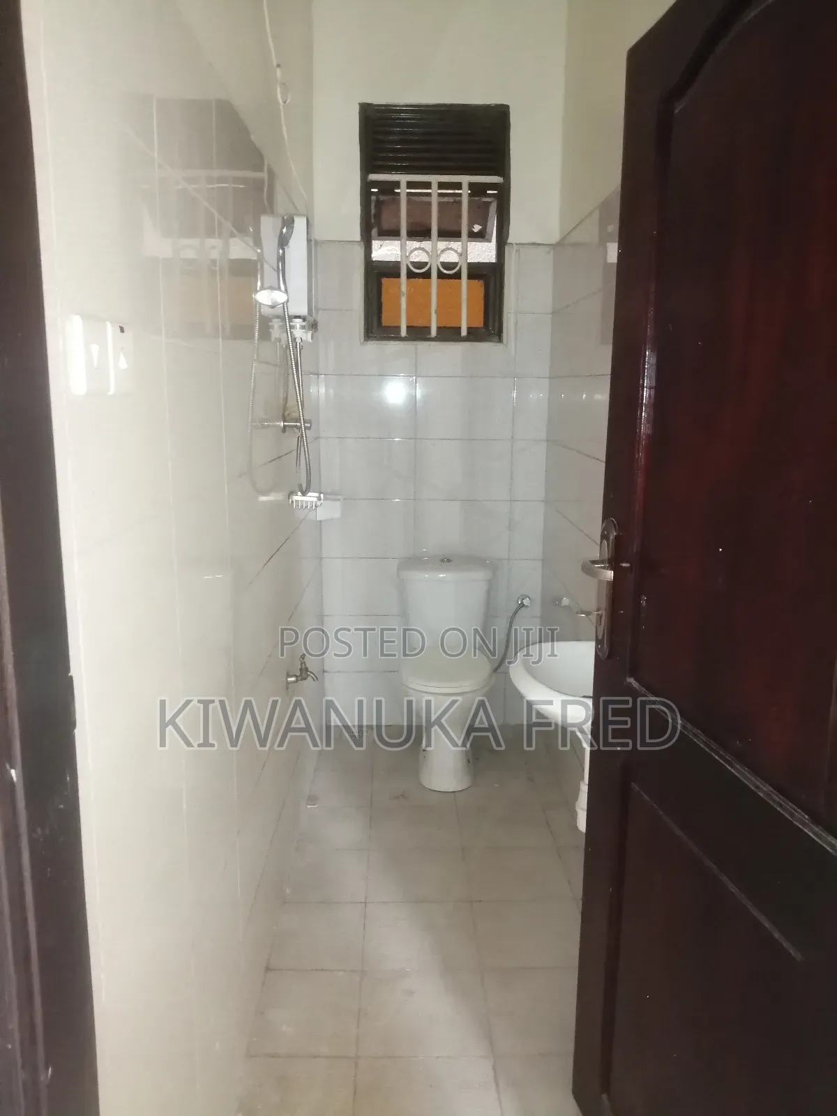 2bdrm Apartment in Next To Former, Goma for rent