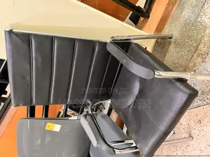 Leather Visitors Chair for Office