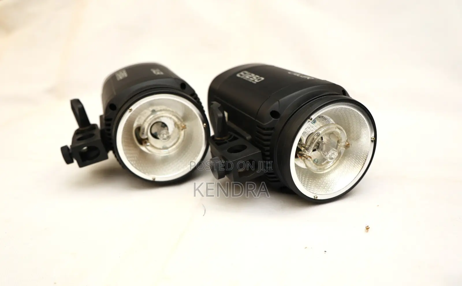 2 X 250w Lights and More.