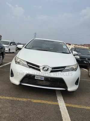 Toyota Auris 2013 White