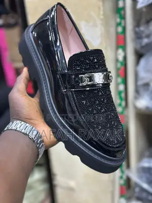 Men’S Classic Fashion Designer Louis Vuitton Shinny/Crystal Loafers