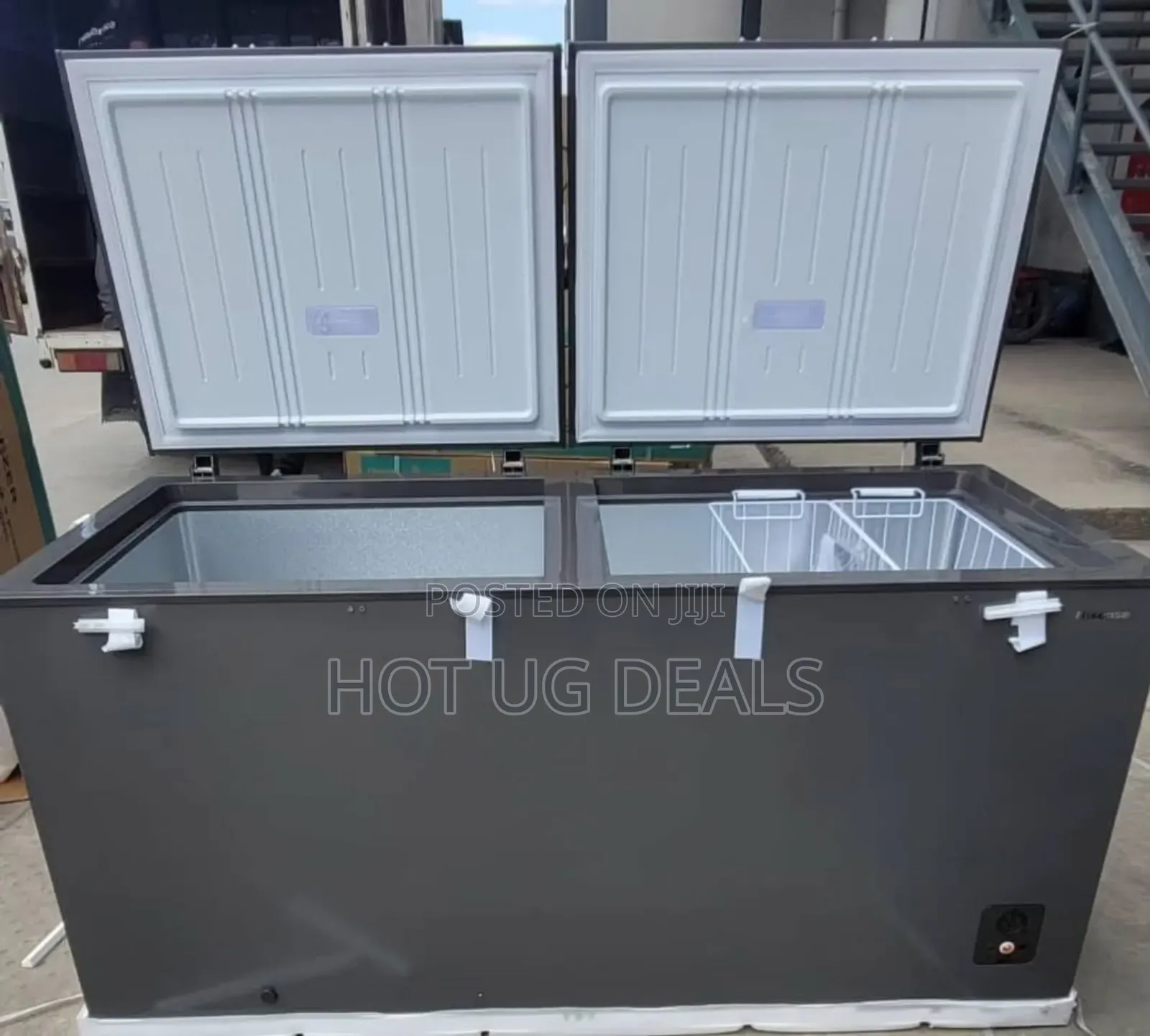 Hisense 940l / 940 Liters Mega Size 2 Door Chest Freezer