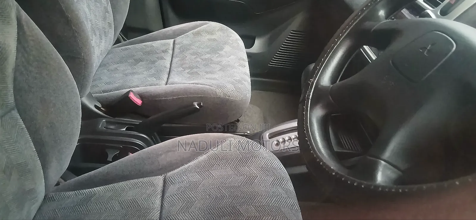Mitsubishi Pajero IO 2000 Black