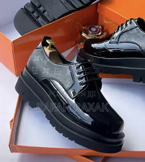 Original Super Classic Black Louis Vuitton Shinny Designer Derby Shoes
