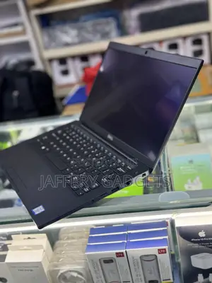 Laptop Dell Latitude 7390 8GB Intel Core I5 SSD 256GB