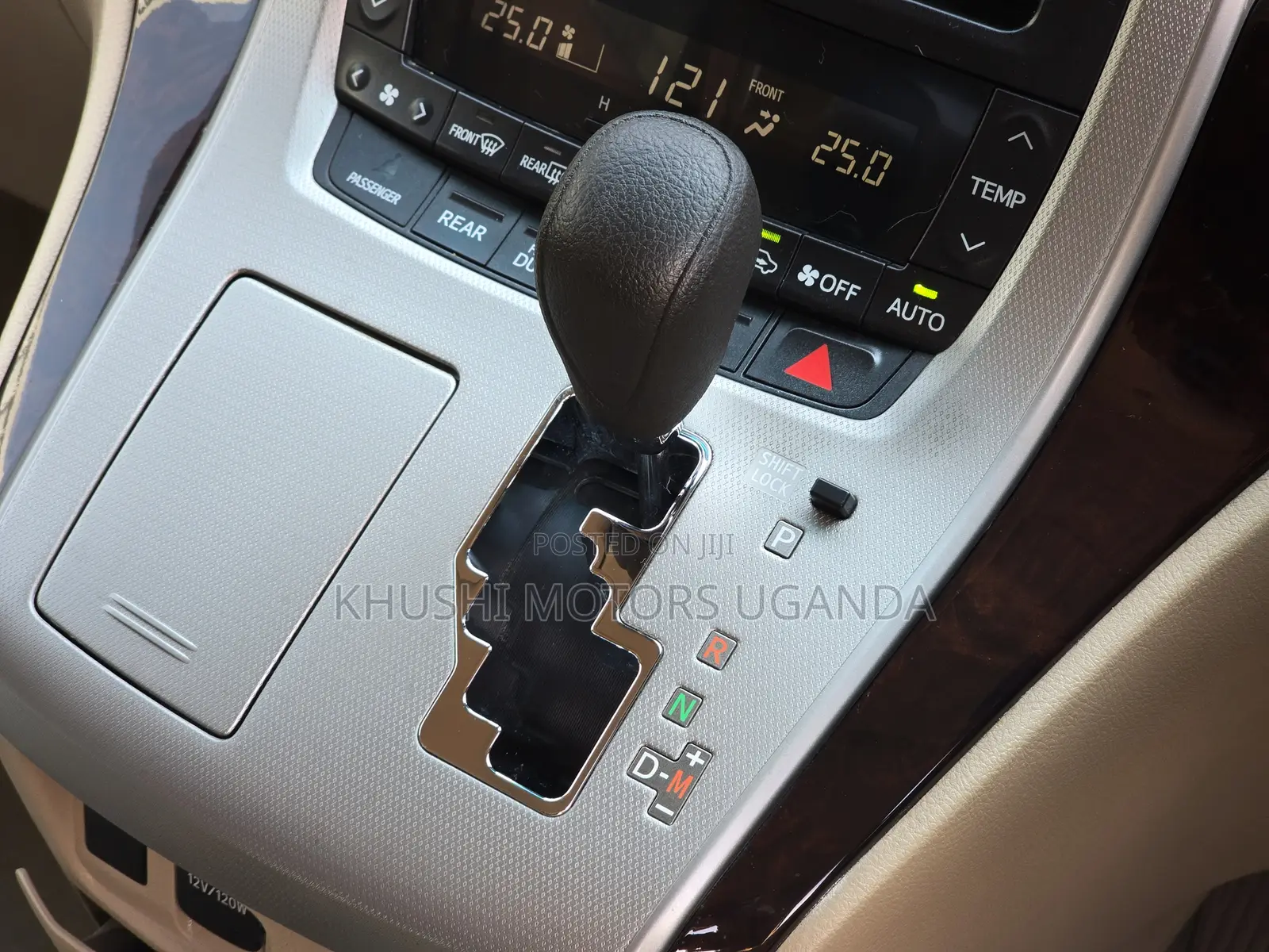 Toyota Alphard 2.4 Petrol FWD 2012 Black