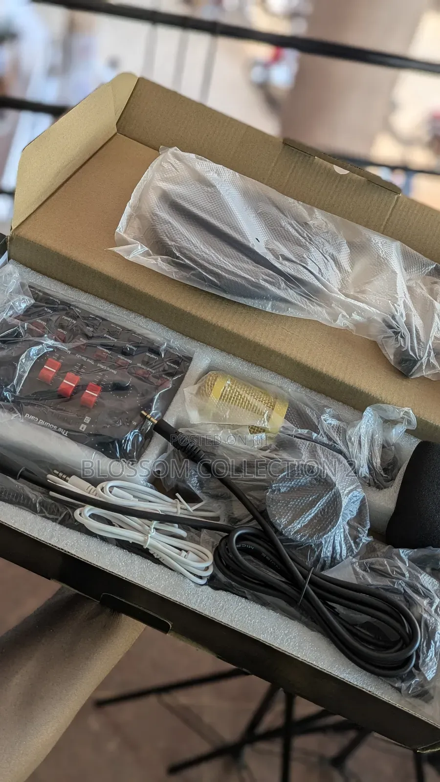 V8s Sound Card Set With Condenser Microphone