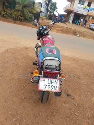 Bajaj Boxer 100 2023 Red