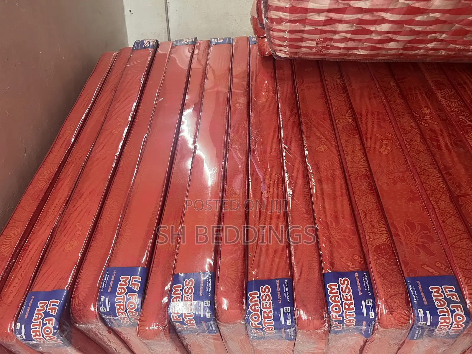 Deluxe Mattress 3x6 Tape Edged