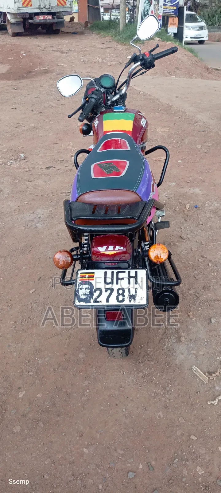 TVS HLX 125 2025 Red