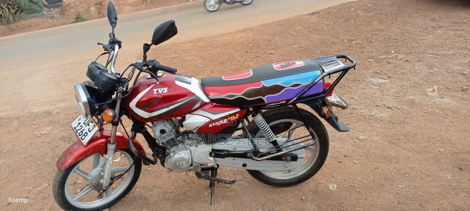 TVS HLX 125 2024 Red
