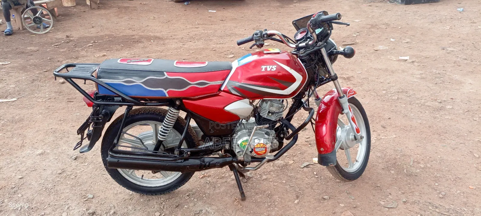 TVS HLX 125 2025 Red