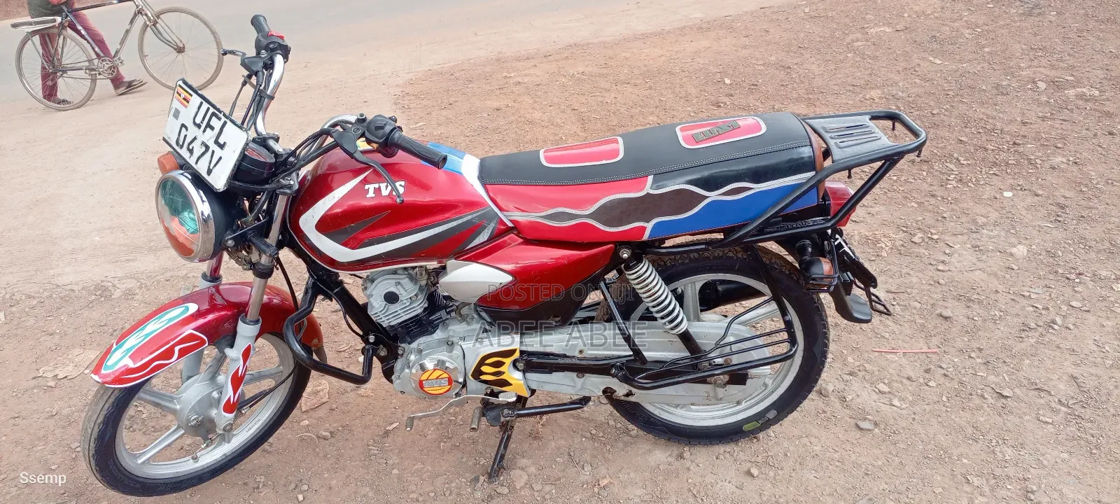 TVS HLX 125 2025 Red