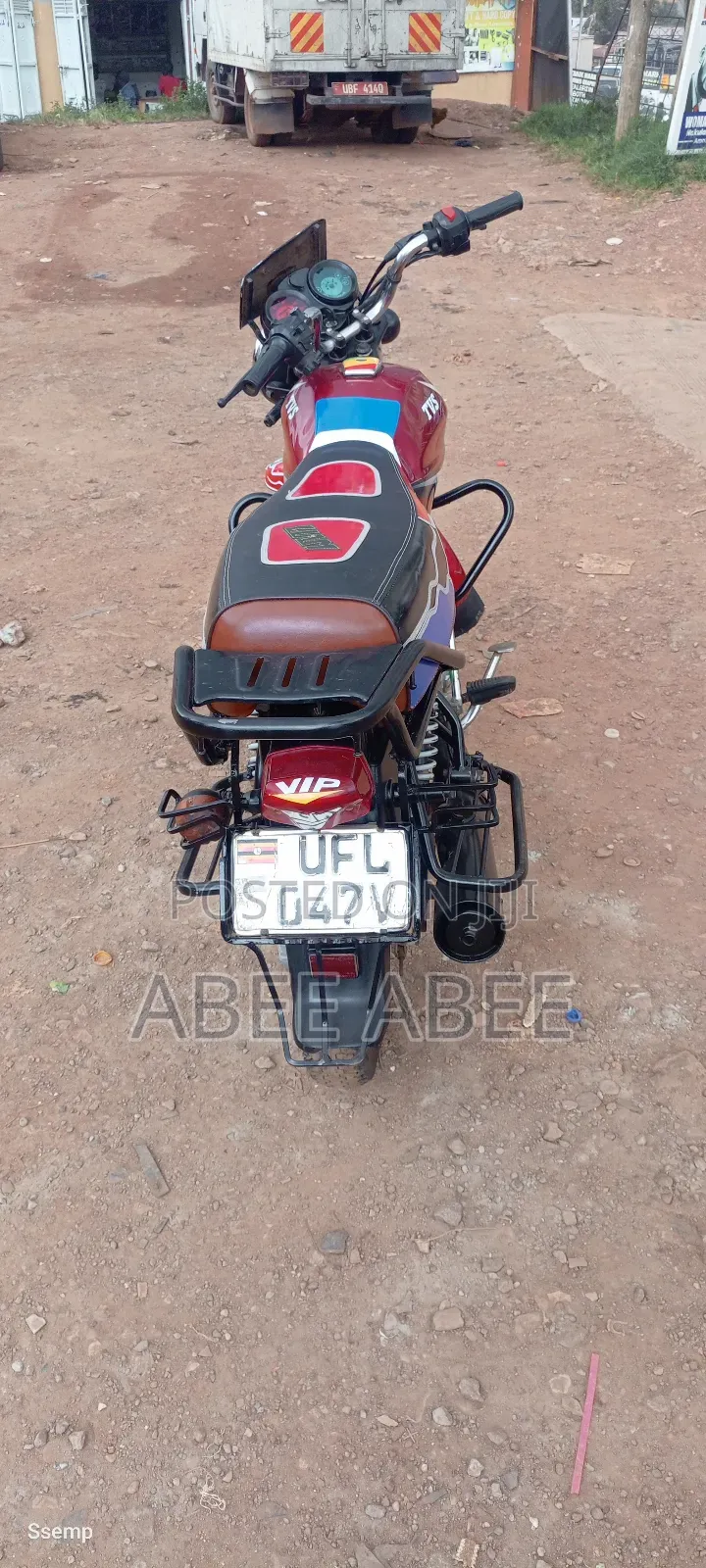 TVS HLX 125 2025 Red