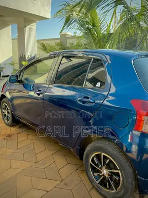 Toyota Vitz 1.0 FWD 3dr 2006 Blue