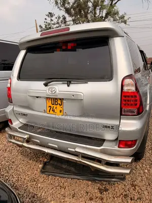 Toyota Hilux Surf 2009 Silver