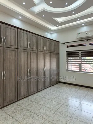 6bdrm Duplex in Fs Properties Ltd, Central Division for rent