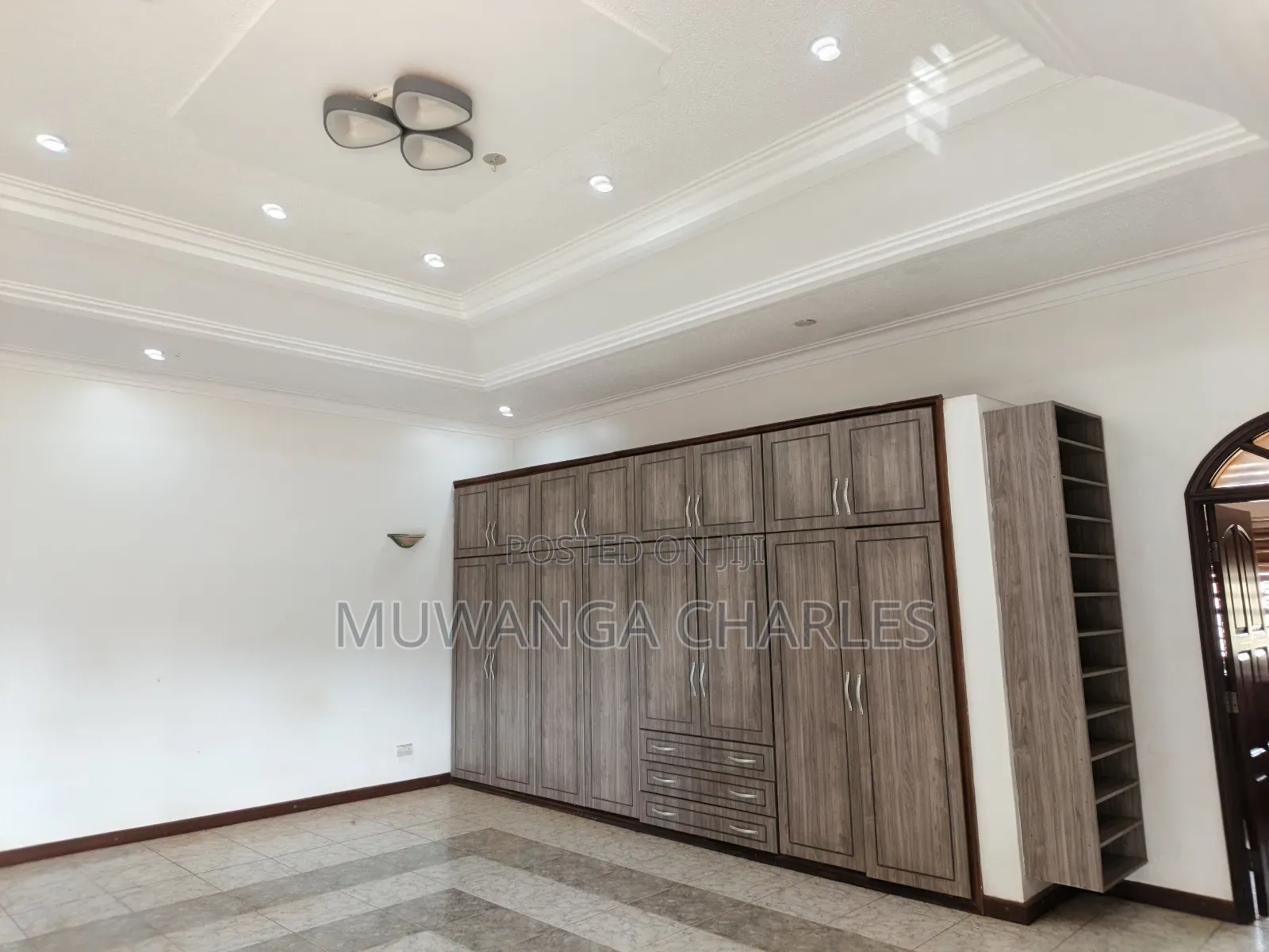 6bdrm Duplex in Fs Properties Ltd, Central Division for rent