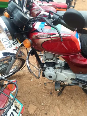 Bajaj Boxer 100 2022 Red