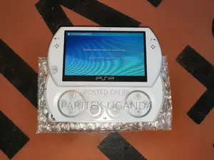 ## Sony Playstation PSP Go Console White