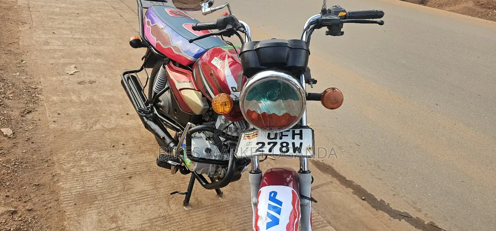 TVS HLX 125 2022 Red