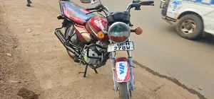 TVS HLX 125 2022 Red