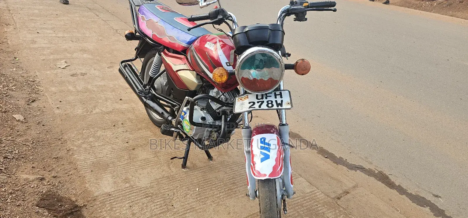 TVS HLX 125 2022 Red