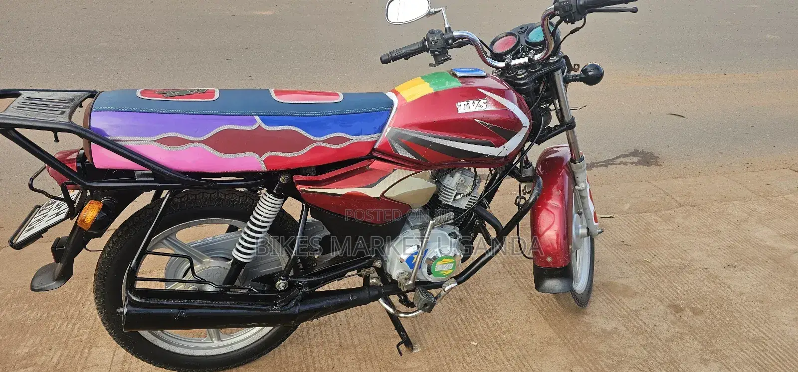 TVS HLX 125 2022 Red
