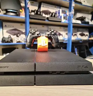 Ps4 Smooth Performance Console With 2 Controllers and 12 Games.