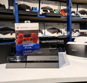 Ps4 Premium Fun Bundle, 2 Pads Plus 19 Quality Games Onboard.