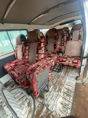 Toyota HiAce 2003 White