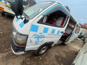 Toyota HiAce 1997 White