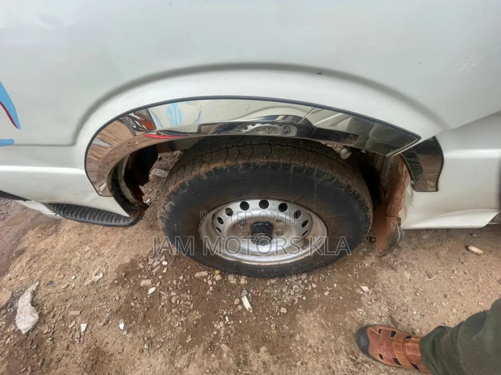 Toyota HiAce 1997 White