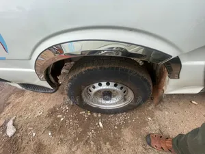 Toyota HiAce 1997 White