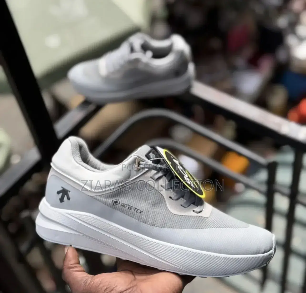 Descente Dualis City Commuter Gore-tex Shoe In Beige Color