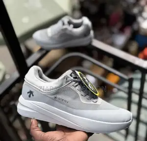 Descente Dualis City Commuter Gore-tex Shoe In Beige Color