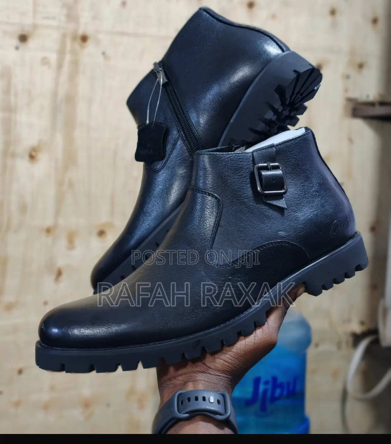 Men’S Black Clarks Premium Leather Laceless Ankle Boots