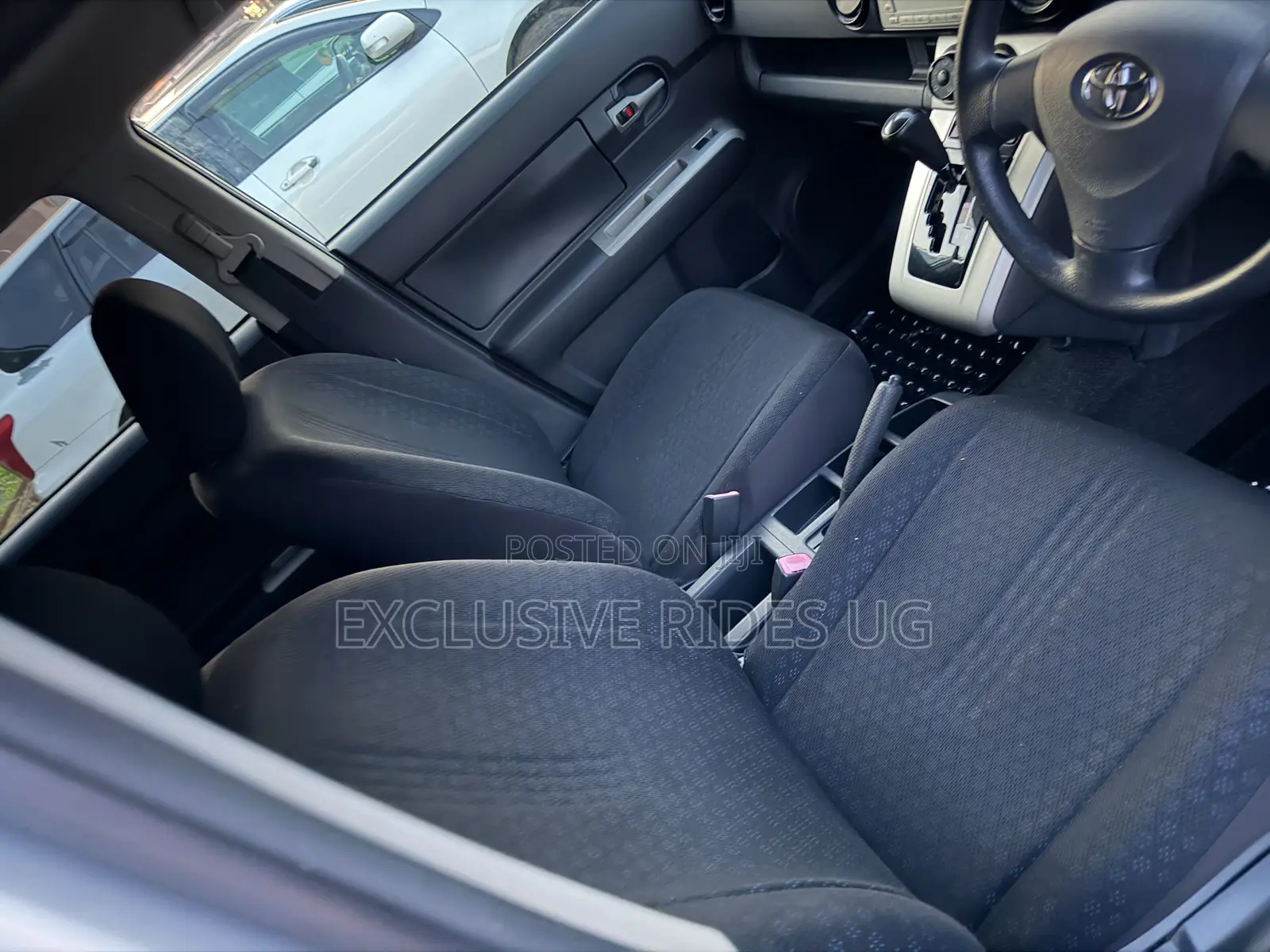 Toyota Corolla Rumion 2008 Silver