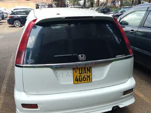 Honda Stream 2000 Pearl