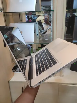 Laptop Apple MacBook Pro 8GB Intel Core I5 HDD 500GB
