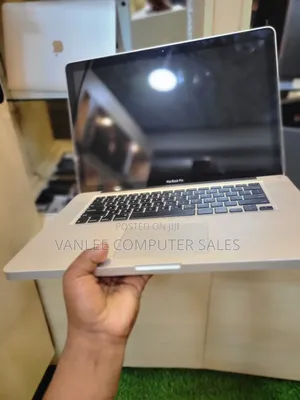 Laptop Apple MacBook Pro 8GB Intel Core I5 HDD 500GB