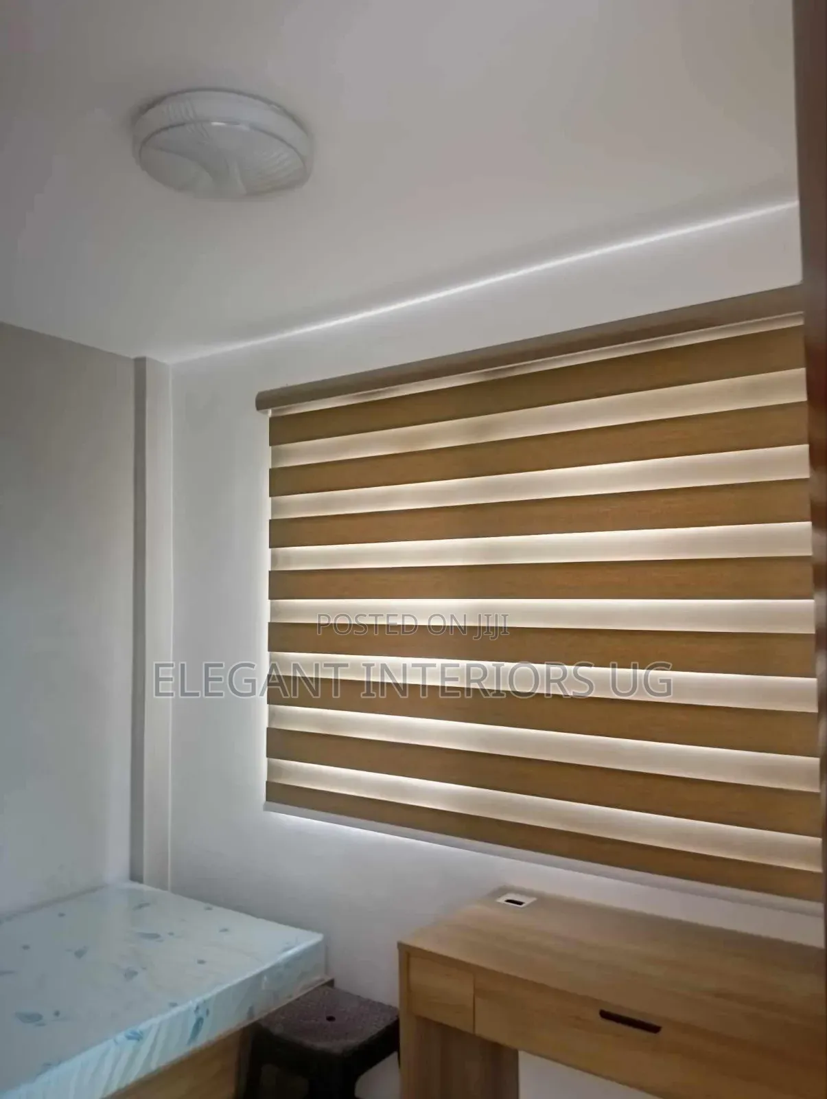 Elegant Curtain Blinds Per Square Meter Available for Offices