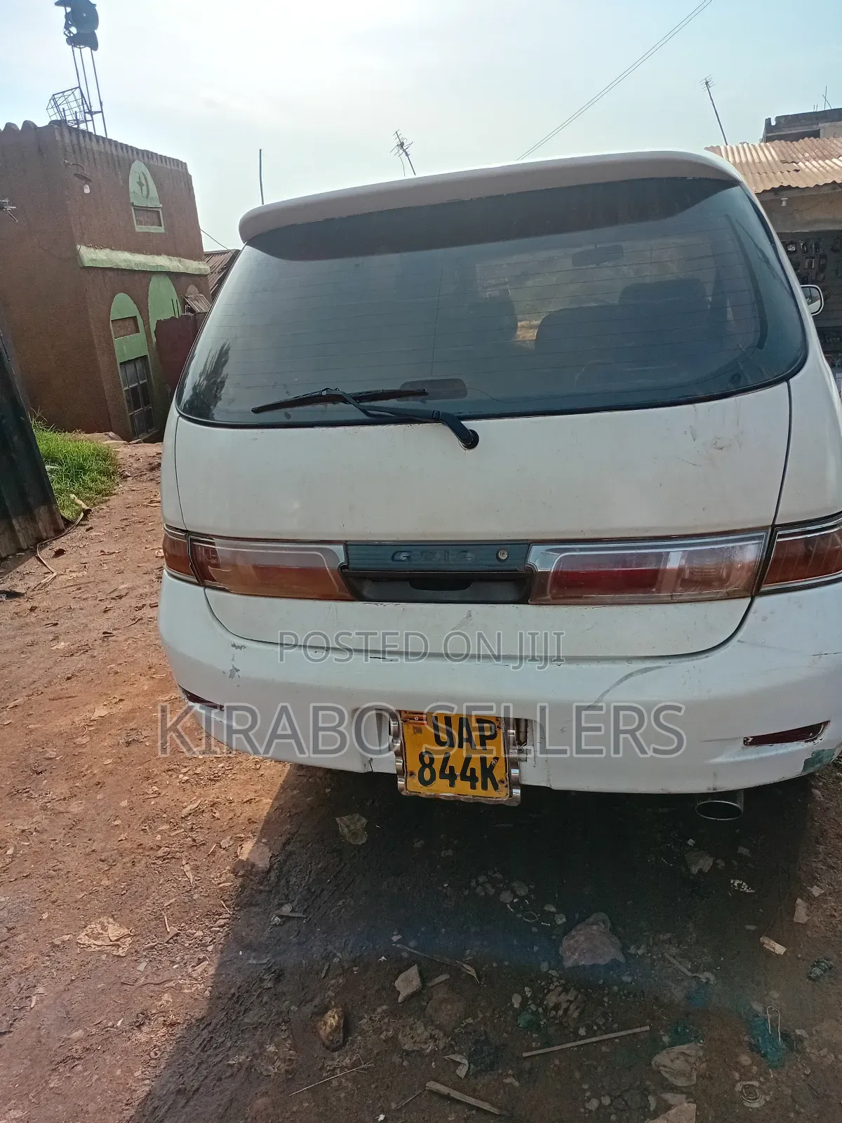 Toyota Gaia 2009 White