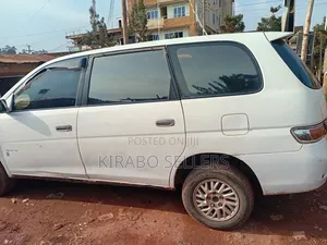 Toyota Gaia 2009 White