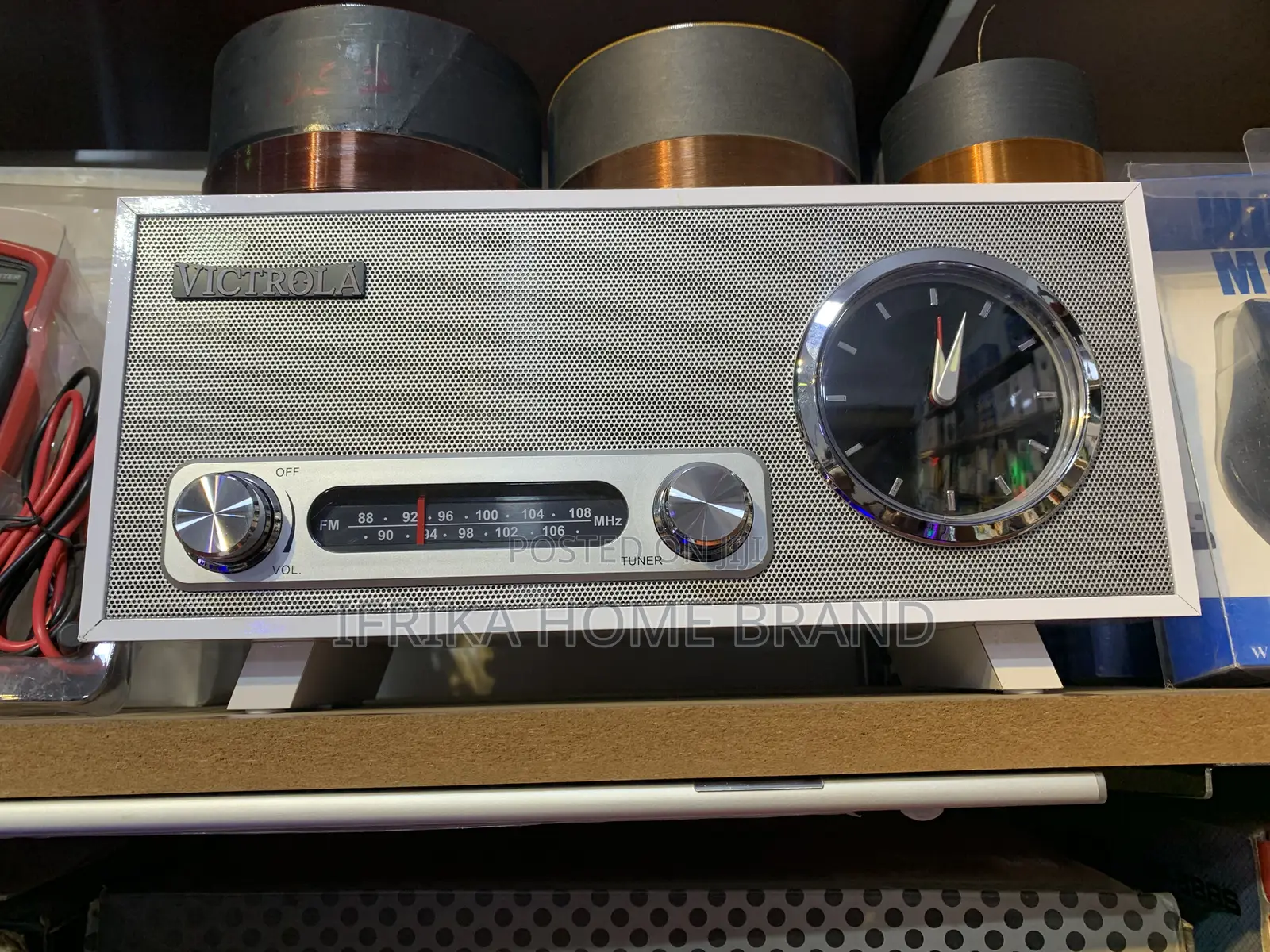 Victrola Bluetooth Clock Fm Radio