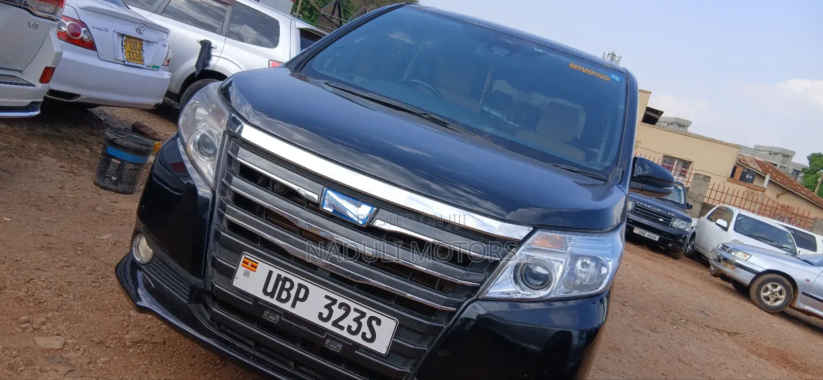 Toyota Noah 2017 Black