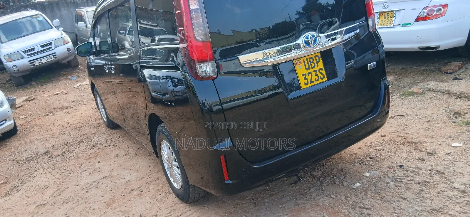 Toyota Noah 2017 Black