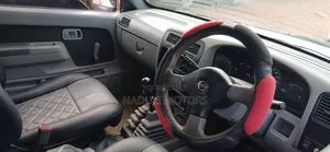 Nissan Hardbody 2009 White